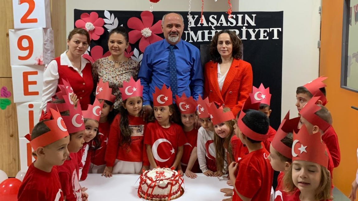 ANASINIFI ÖĞRENCİLERİMİZİN CUMHURİYET BAYRAMI KUTLAMALARI